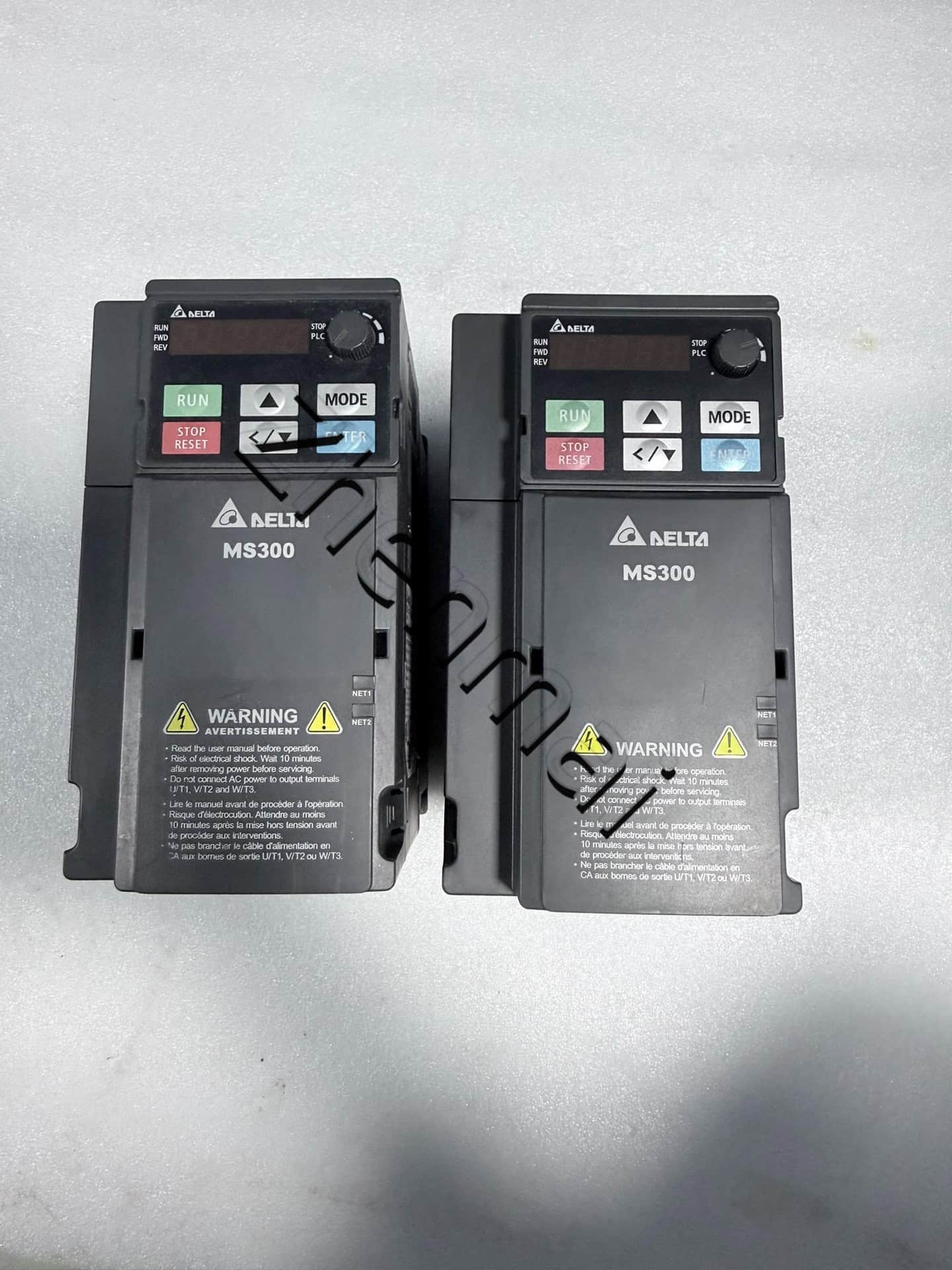 100% العلامة التجارية الجديدة الأصلية والحقيقية دلتا 220 فولت 2.2KW VFD11AMS21ANSAA محولات التردد محرك سيرفو