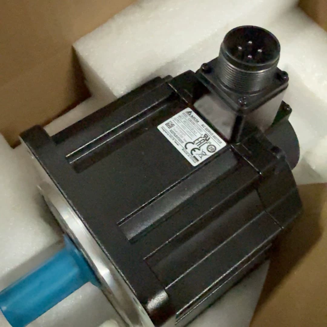 100% العلامة التجارية الجديدة الأصلية والحقيقية دلتا ECM-B3M-E21320RS1 محولات التردد محرك سيرفو