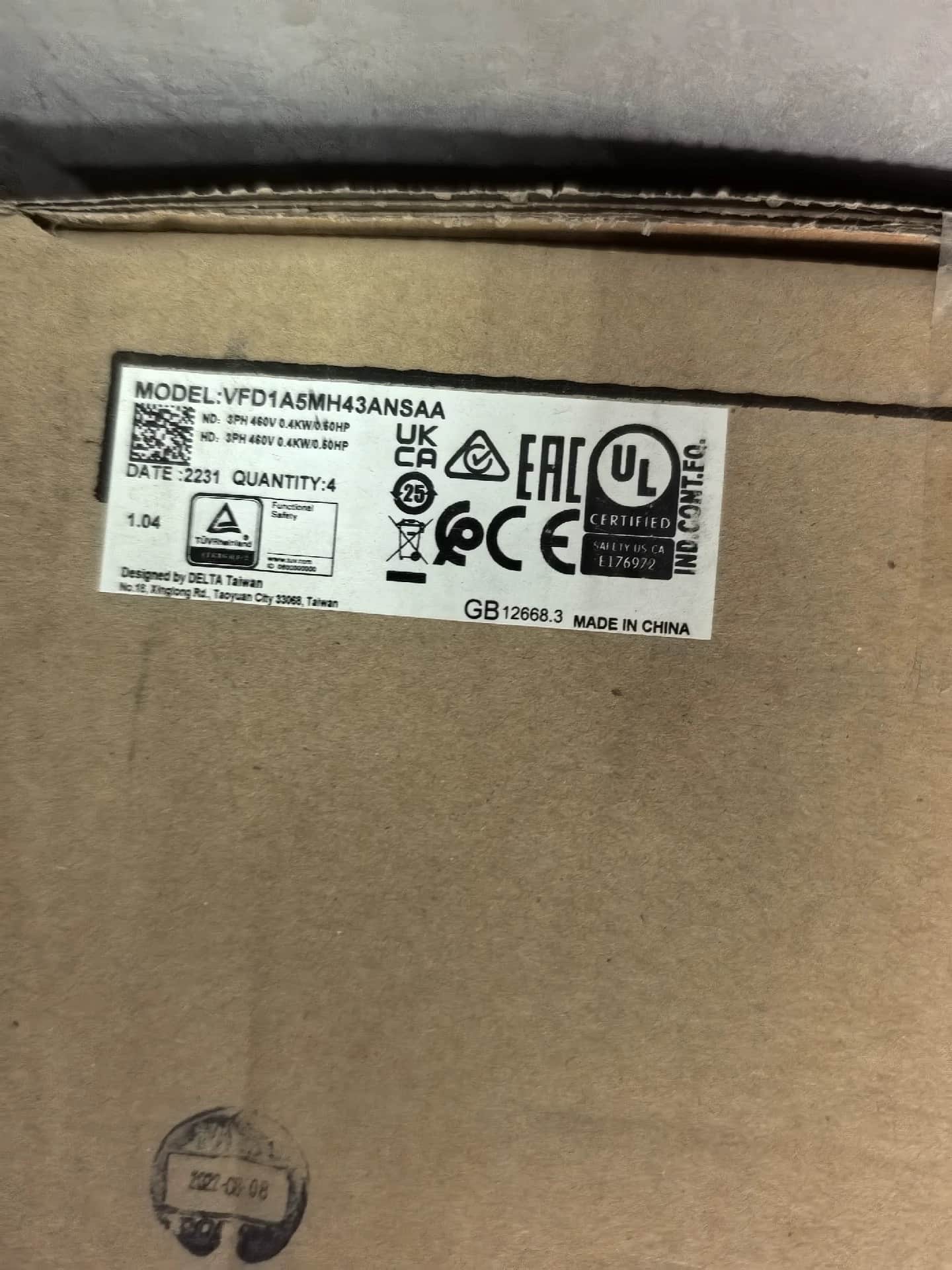 100% العلامة التجارية الجديدة الأصلية والحقيقية دلتا VFD1A5MH43ANSAA 0.4KW محولات التردد محرك سيرفو