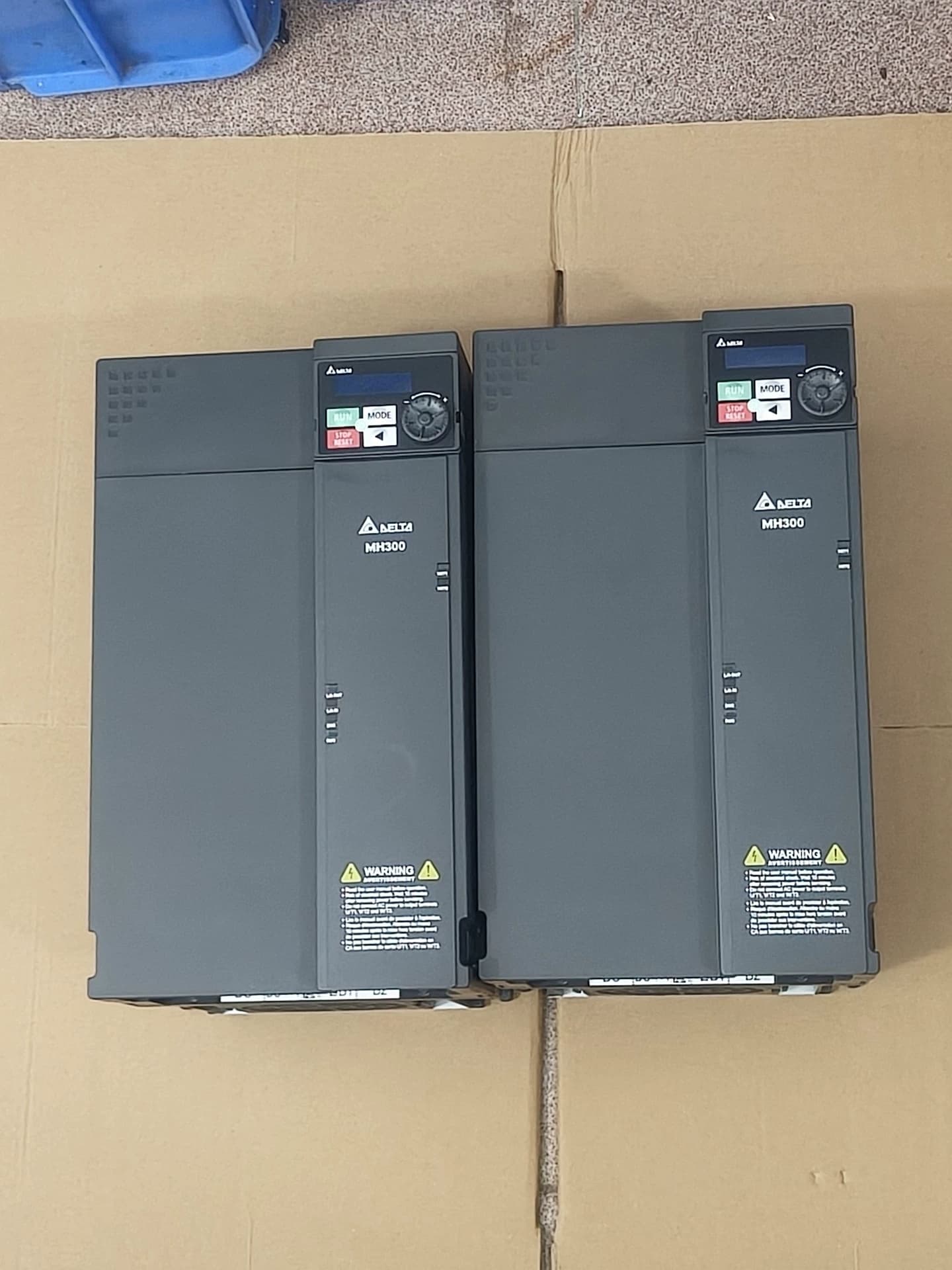 100% العلامة التجارية الجديدة الأصلية والحقيقية دلتا VFD38AMH43ANSAA 18.5KW محولات التردد محرك سيرفو