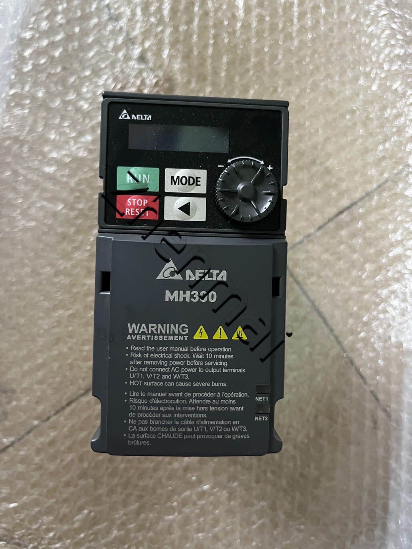 100% العلامة التجارية الجديدة الأصلية والحقيقية دلتا VFD3A0MH43ANSAA 0.75KW محولات التردد محرك سيرفو