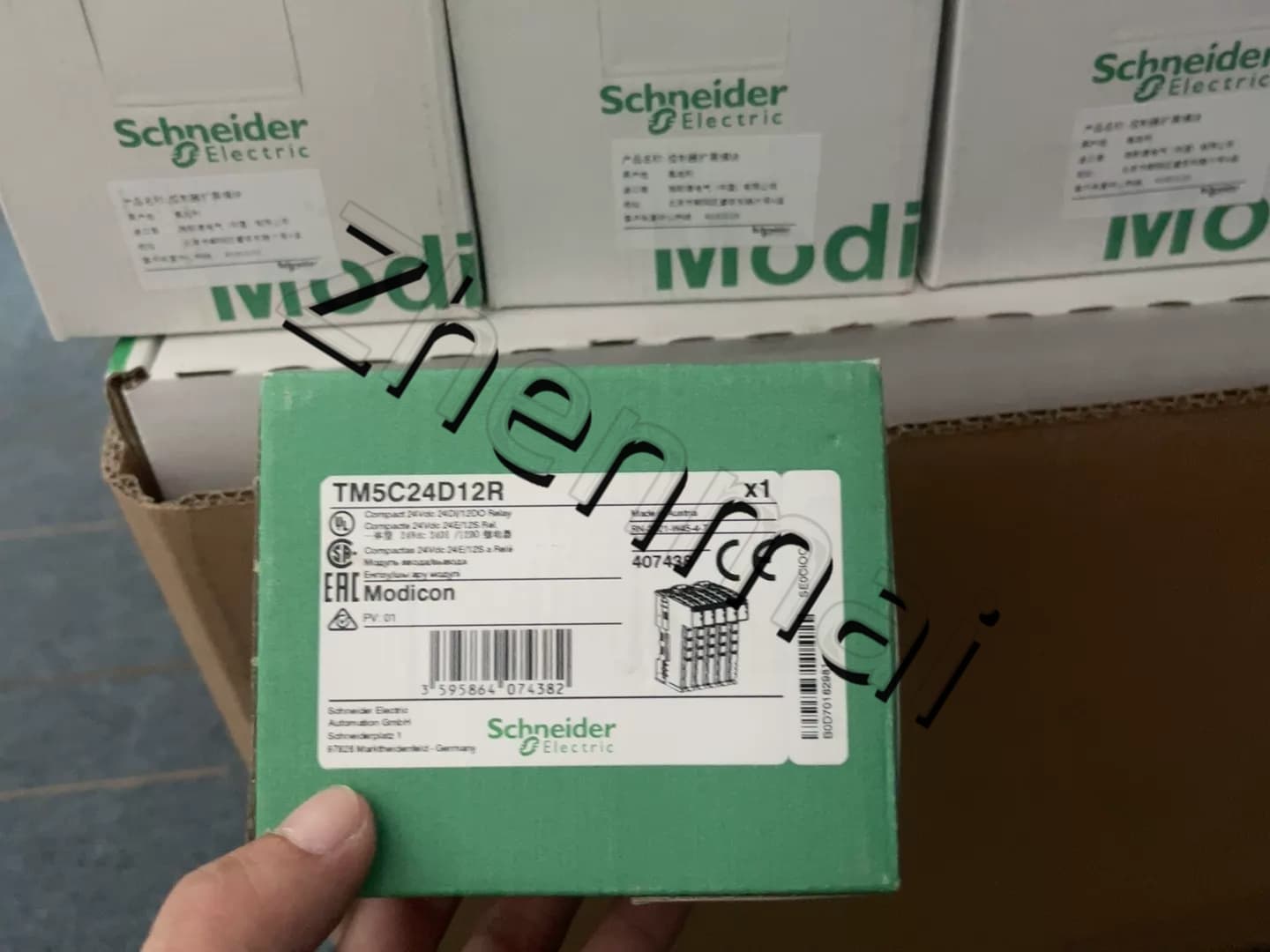محولات التردد شنايدر TM5C24D12R جديدة ومبتكرة وأصلية بنسبة 100%، وقواطع الدائرة، والموصلات، وأجهزة الحماية