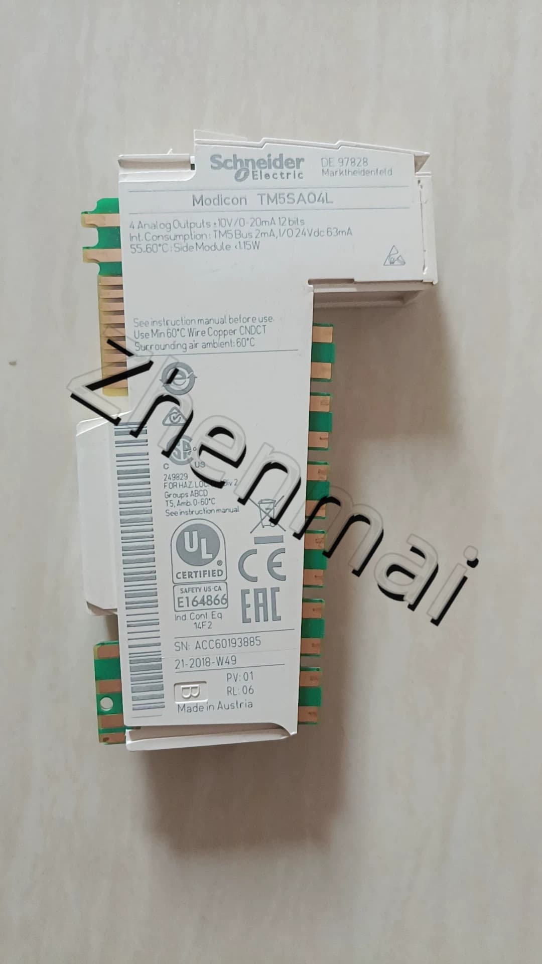 محولات التردد Schneider TM5SAO4L الجديدة والأصلية والأصلية بنسبة 100%، وقواطع الدائرة، والموصلات، وأجهزة الحماية