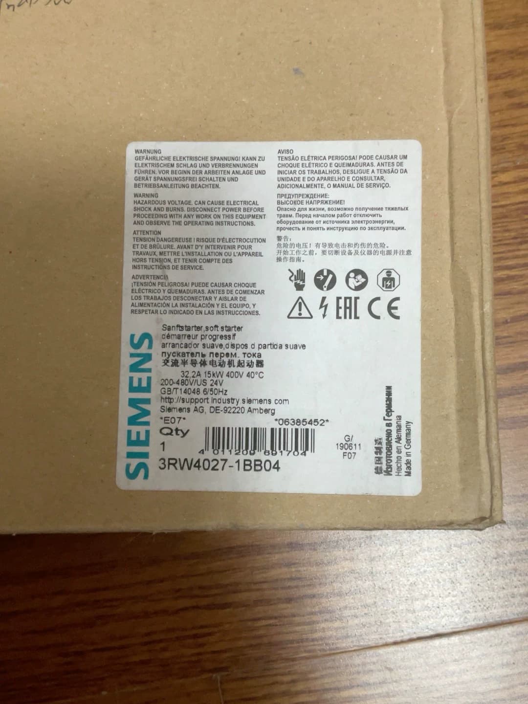 العلامة التجارية الجديدة، الأصلية، مباشرة من المصنع Siemens 3RW4027-1BB04 Soft Starter SIRIUS SOFT STARTER