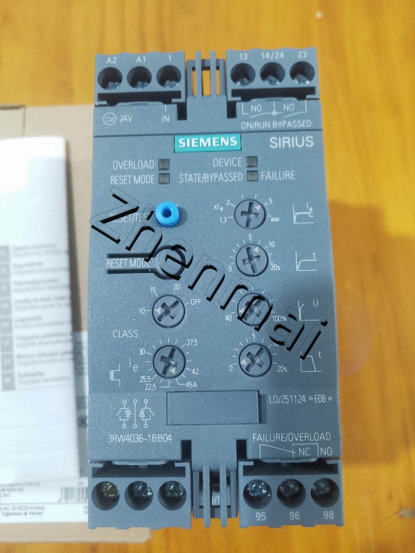 العلامة التجارية الجديدة، الأصلية، مباشرة من المصنع Siemens 3RW4036-1BB04 Soft Starter SIRIUS SOFT STARTER