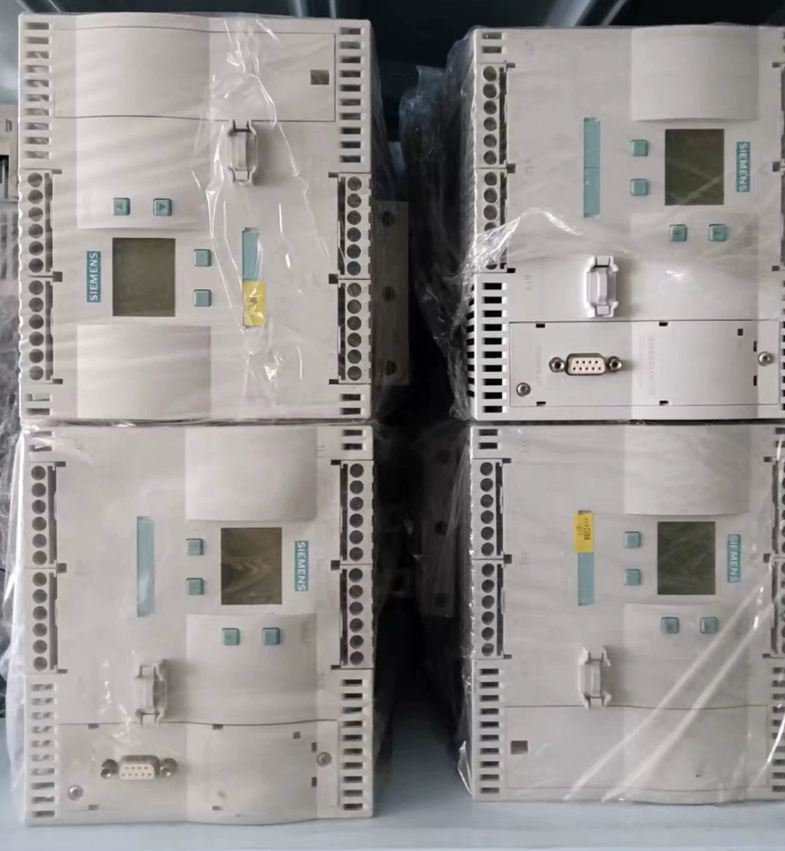 العلامة التجارية الجديدة، الأصلية، مباشرة من المصنع Siemens 3RW4456-2BC35 Soft Starter SIRIUS SOFT STARTER