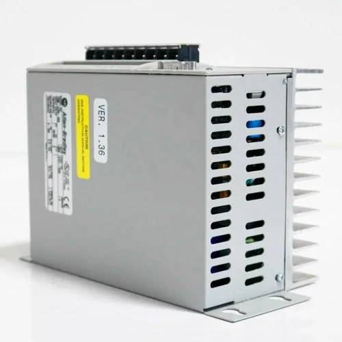 العلامة التجارية الجديدة الأصلية Allen-Bradley 1398-DDM-009 محرك سيرفو رقمي شحن سريع