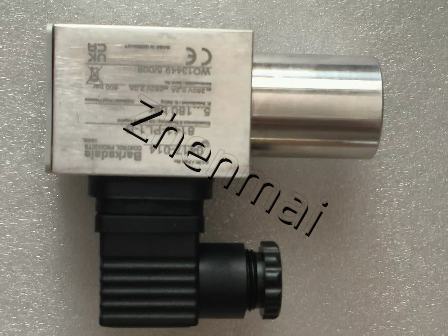 العلامة التجارية الجديدة الأصلي باركسديل 8141-PL1-B 0417-014 استشعار الضغط مستوى التبديل تدفق التبديل مفتاح الضغط شحن سريع