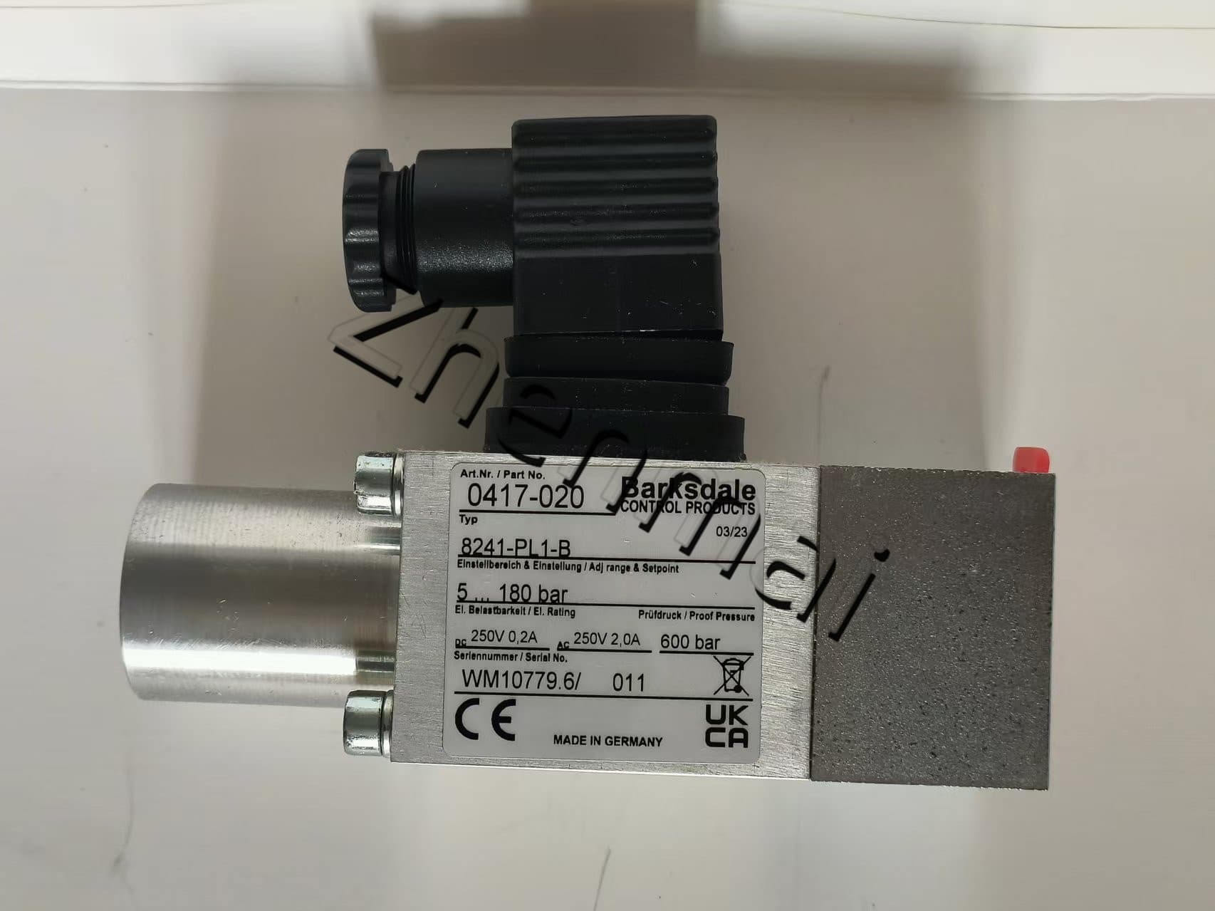 العلامة التجارية الجديدة الأصلي باركسديل 8241-PL1-B 0417-020 استشعار الضغط مستوى التبديل تدفق التبديل مفتاح الضغط الشحن السريع