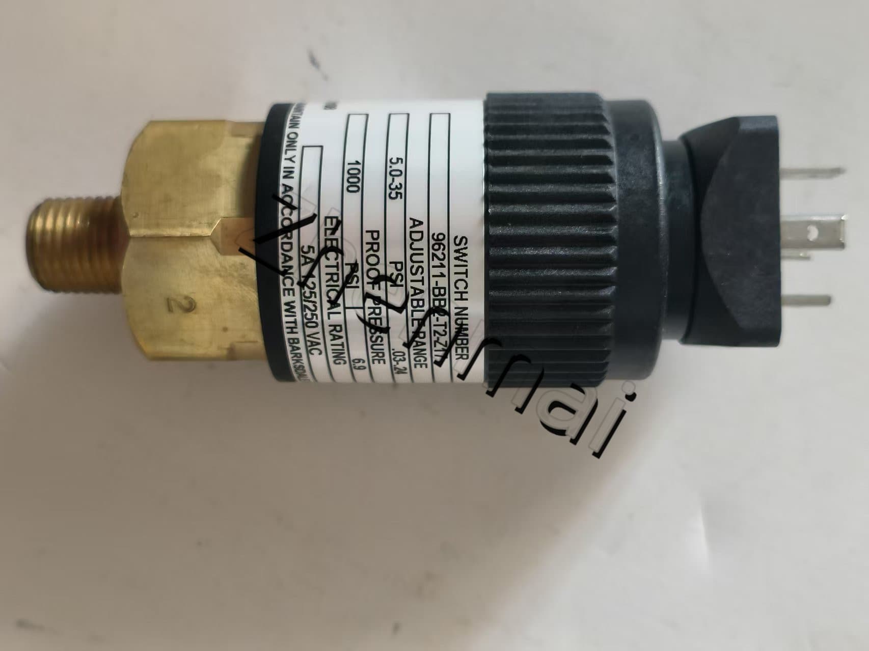العلامة التجارية الجديدة الأصلي باركسديل 96211-BB2-T2-Z17 استشعار الضغط مستوى التبديل تدفق التبديل مفتاح الضغط الشحن السريع