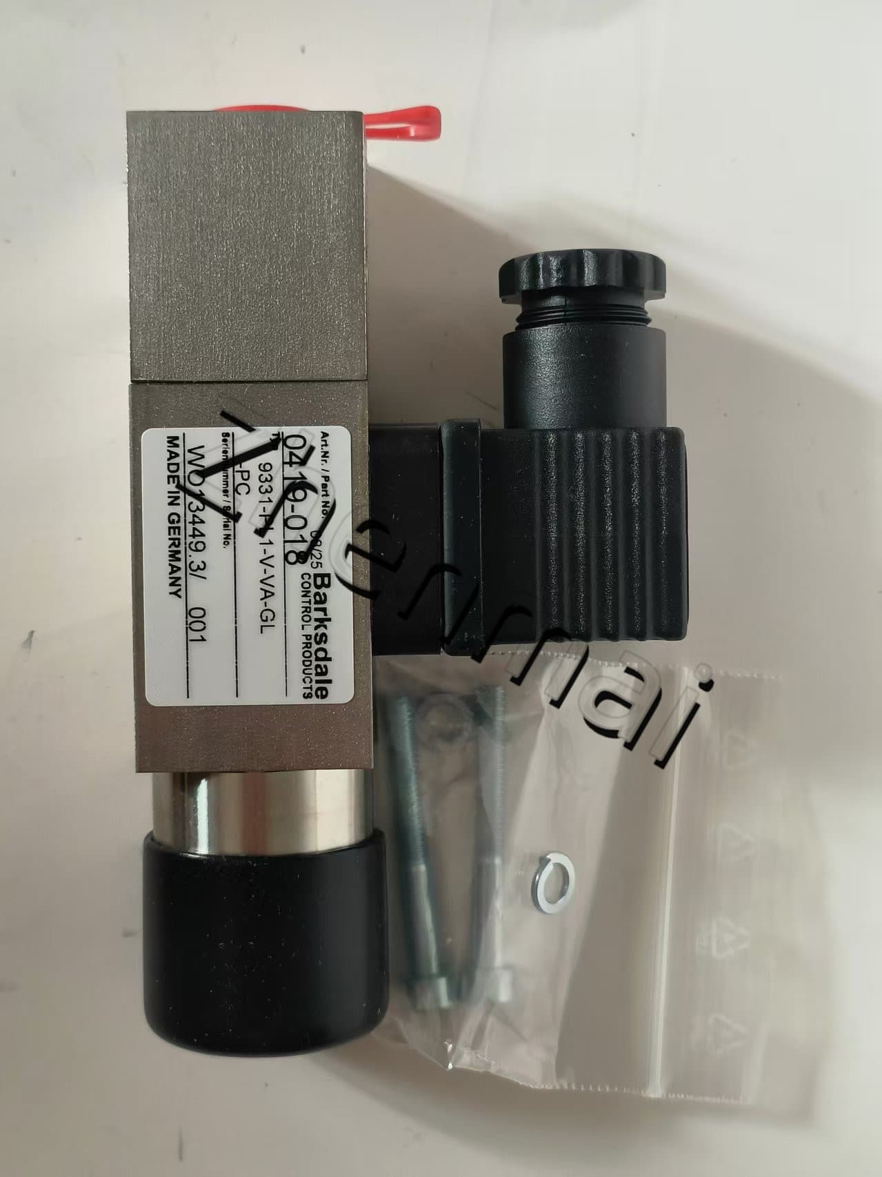 العلامة التجارية الجديدة الأصلي باركسديل 99331-PL1-V-VA-GL-PC 0419-018 استشعار الضغط مستوى التبديل تدفق التبديل مفتاح الضغط شحن سريع