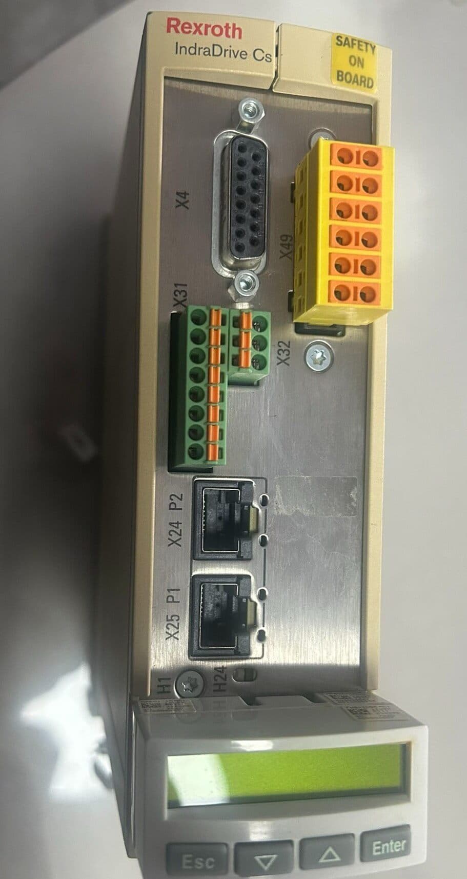 العلامة التجارية الجديدة الأصلي بوش ريكسروث محرك سيرفو HCS01.1E-W0008-A-03-B-ET-EC-NN-L3-NN-FW محرك سيرفو الشحن السريع