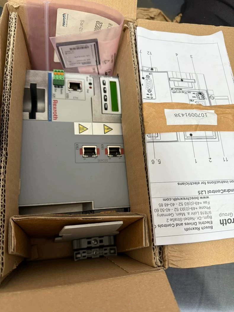 العلامة التجارية الجديدة الأصلي بوش ريكسروث محرك سيرفو PLC Mobule PLC تحكم CML25.1-3N-400-NNC1-NW محرك معزز شحن سريع