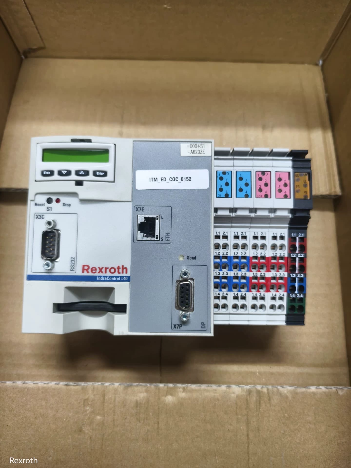 العلامة التجارية الجديدة الأصلي بوش ريكسروث محرك سيرفو PLC Mobule PLC تحكم CML40.2-NP-330-NA-NNNN محرك معزز شحن سريع
