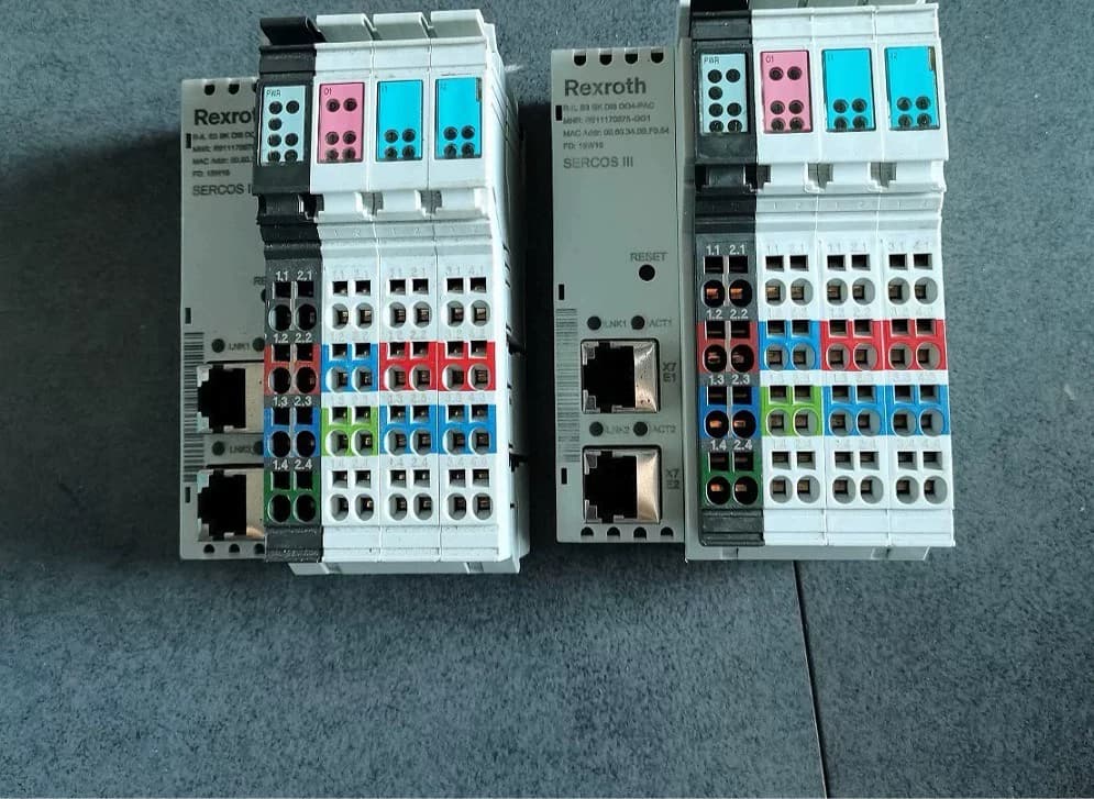 العلامة التجارية الجديدة الأصلي بوش ريكسروث محرك سيرفو PLC Mobule PLC تحكم R911170875 R-IL S3 BK DI8 DO4-PAC محرك معزز شحن سريع