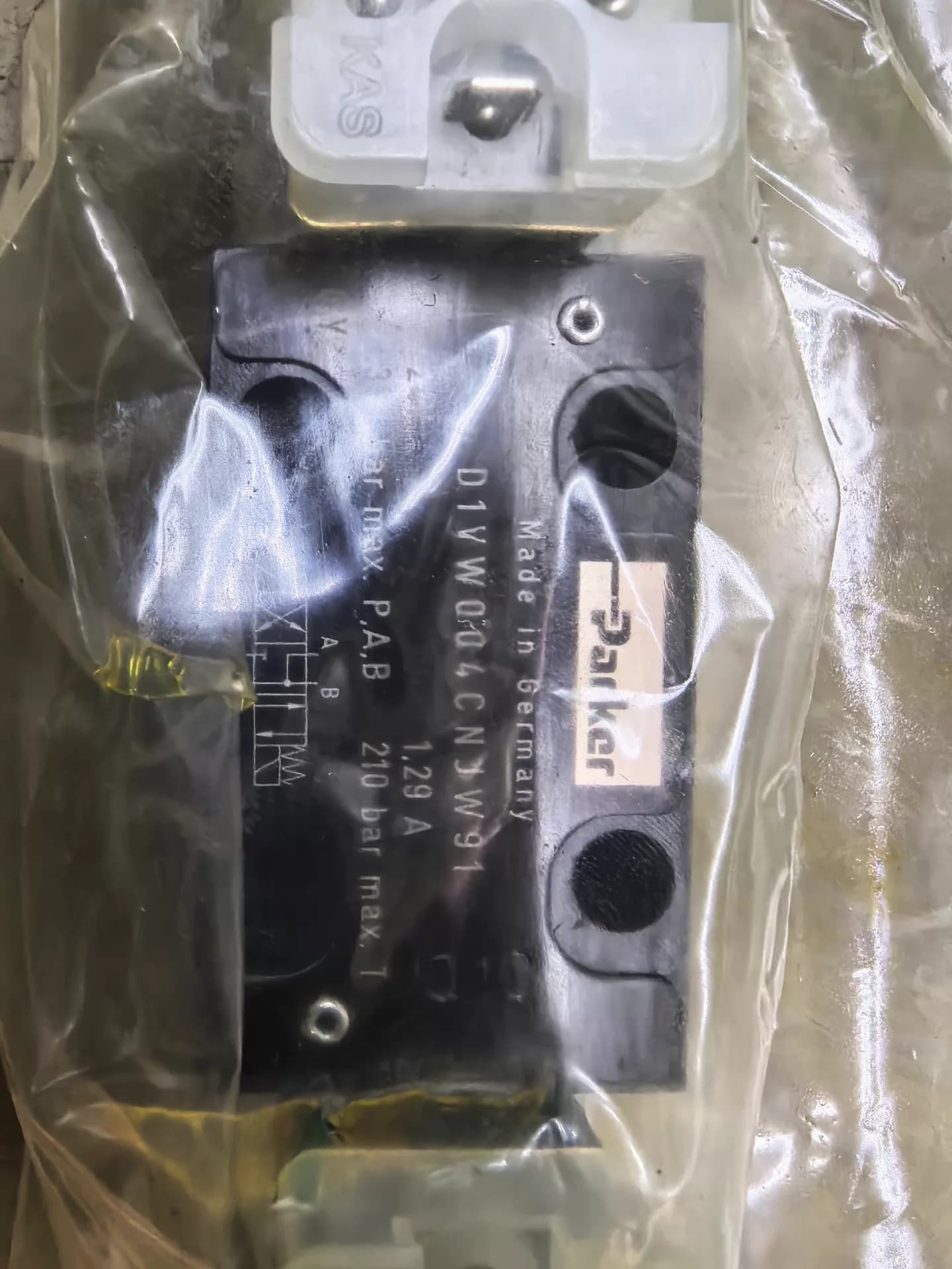 العلامة التجارية الجديدة الأصلي باركر D1VW004CNJW91 محركات مؤازرة محركات التردد المتغير محركات مؤازرة وحدات تحكم الشحن السريع