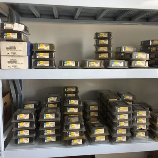 وحدة الإدخال GE Fanuc IC200ACC001 VersaMax PLC